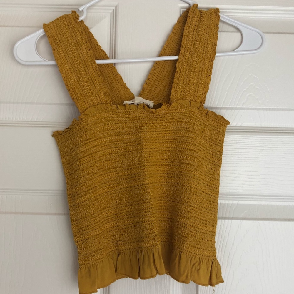 CROP TOP